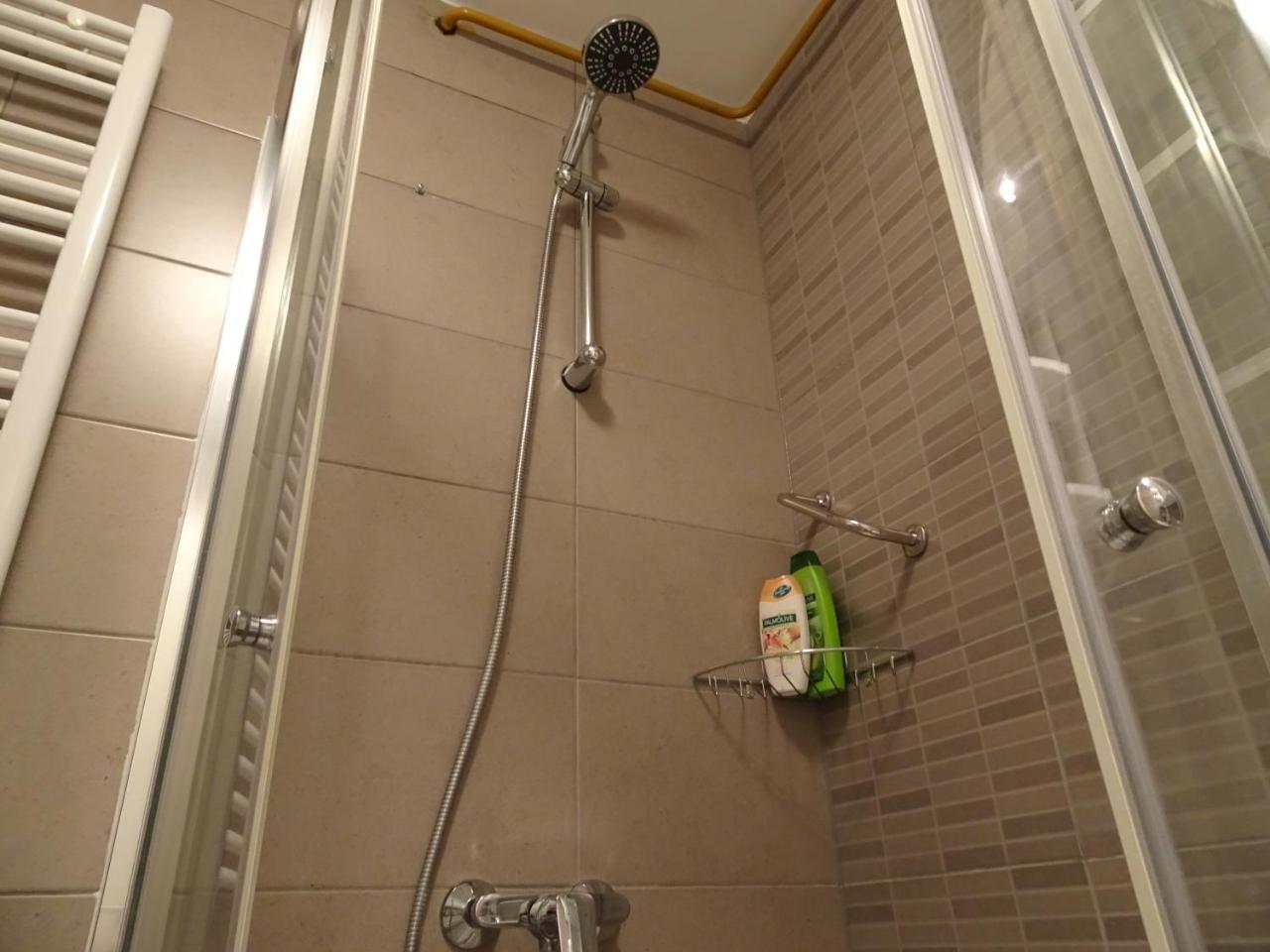 Apartamento Quiet In Center, Free Private Parking Saraievo